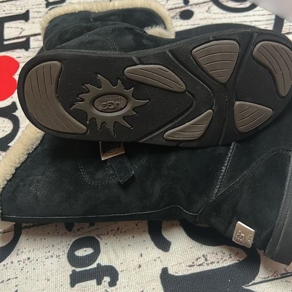 UGG Australia Black Suede Shearling Tall Boots Women's 8 - Picture 8 of 10